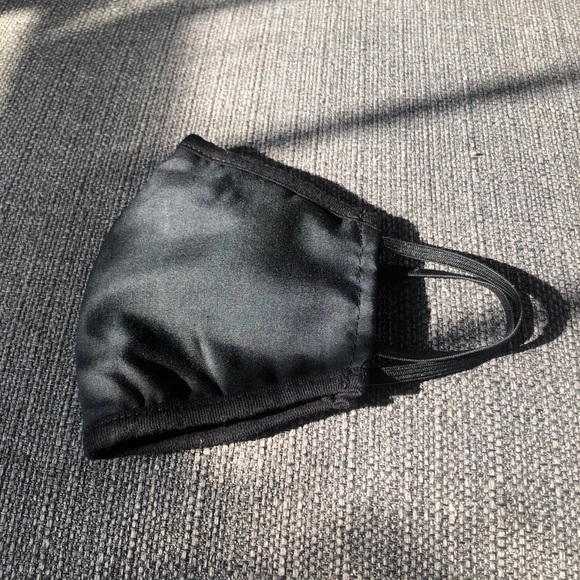 New Black Cotton Face Mask S/M ✨with 2 filters✨ - Picture 4 of 15